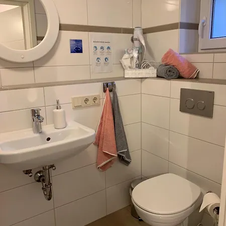 Mit Separatem Eingang Und Stellplatz Apartman Wittlich