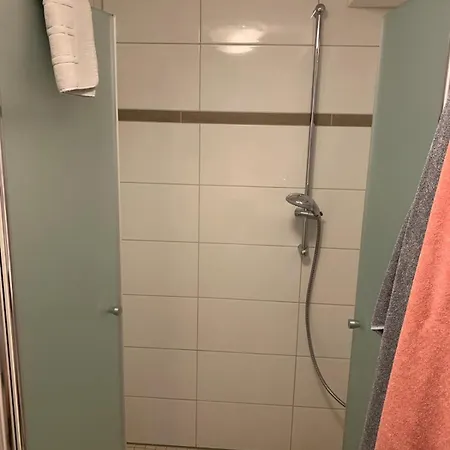 Apartman Mit Separatem Eingang Und Stellplatz