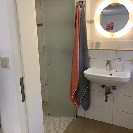 Apartman Mit Separatem Eingang Und Stellplatz
